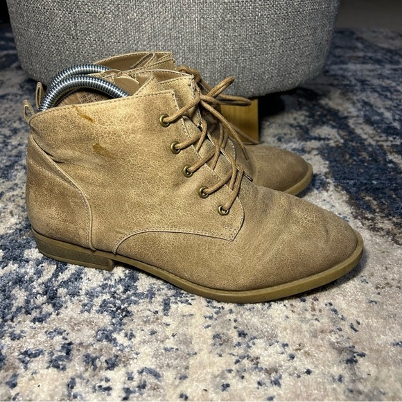 Torrid Tan Faux Leather Lace-Up Booties Size 8 Wide - Picture 2 of 13